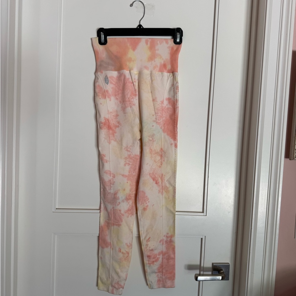 NWOT Free People Movement - Karma Tie-Dye High-Waisted Leggings size Small